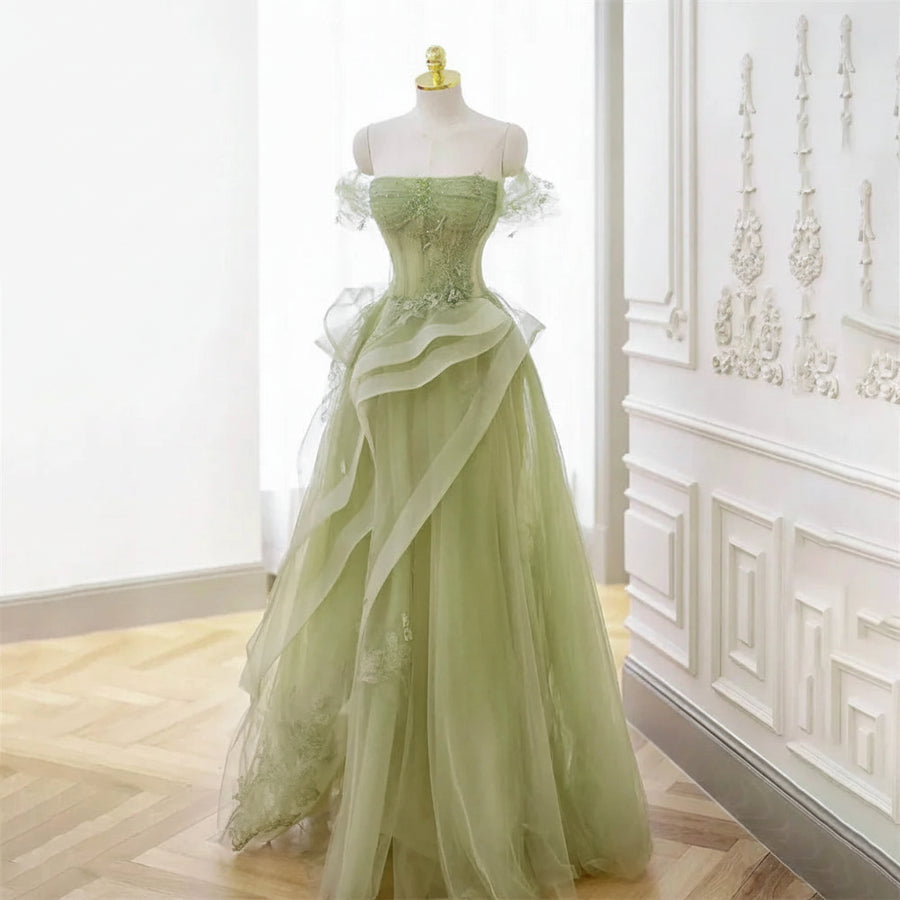 La Robe "Éclat de Rubis"
